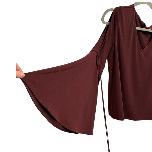 Express Top - Picture 2 of 6